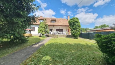 IHR NEUES ZUHAUSE - Charmantes Eigenheim mit großem Garten, Carport und toller Infrastruktur