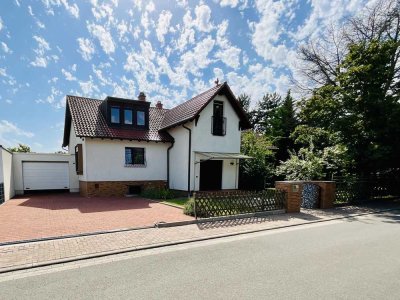 Exklusives, freistehendes Einfamilienhaus mit viel Platz in ruhiger Lage.