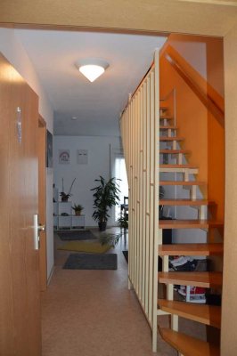 Stilvolle, modernisierte 2-Zimmer-Maisonette-Wohnung in Mühltal