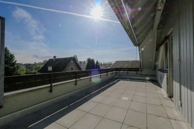 "Am Rheindamm fühl ich mich wohl" Gut eingeteilte 3 1/2 Zimmer Wohnung mit großer Panorama-Terrasse