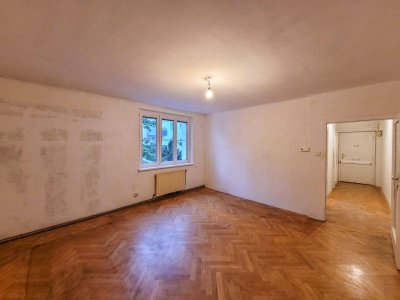 NEUER PREIS! PROVISIONSFREI VOM EIGENTÜMER! INNENHOFLAGE! UNSANIERTE 3-ZIMMER WOHNUNG BEIM BAHNHOF HÜTTELDORF!