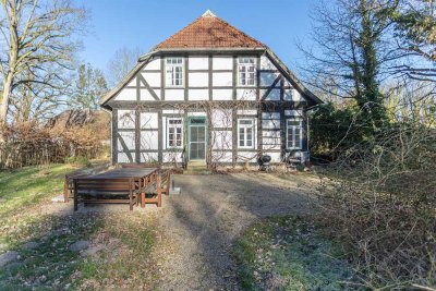 Romantisches Landhaus mit Geschichte – Wohnen in der "Alten Försterei"