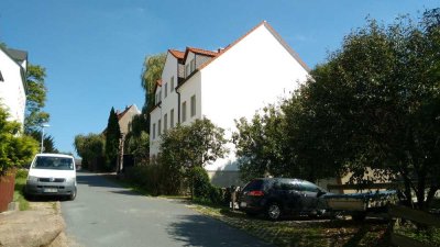 Schöne, helle 2-Raum Wohnung im Grünen mit guter Verkehrsanbindung