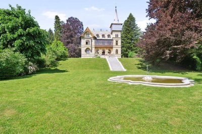 Herrschaftliches Residieren!Prächtige Villa auf 3,4 ha Parkgrund mit unverbaubarem Mondseeblick