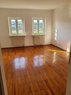 Attraktive 6-Zimmer-Maisonette-Wohnung in Saarburg