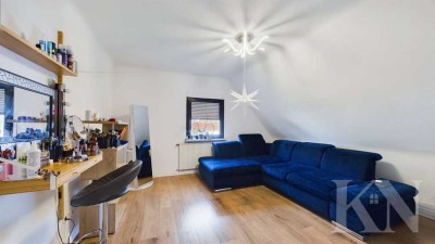 Wohnen in Riegelsberg – Helle 3-Zimmer-Wohnung mit Einbauküche & Stellplatz!