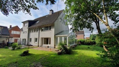 RESERVIERT  ZFH/MFH 365 m² Wfl./Nfl.  3-4 Einheiten / 2005 kernsaniert - TOP Zustand  - bezugsfrei