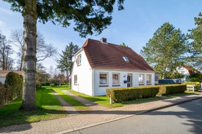 Tolle Lage in St. Peter-Ording: zentral, ruhig und strandnah. Ideal zum Wohnen oder Investieren.