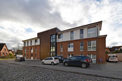 Moderne und barrierearme Seniorenwohnung nahe der Elbe: helle 2-Zimmer Wohnung mit sonnigem Balkon