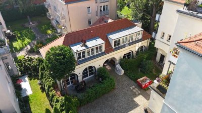 Elegantes Wohnen in Dresden-Striesen: Maisonette im Hinterhaus mit Reihenhaus-Flair