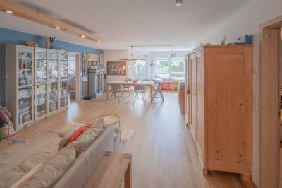 Moderne 4,5 Zimmer-Eigentumswohnung mit Balkon, Terrasse und Gartenanteil