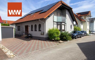 Schönes 2-Familien-Wohnhaus mit großem Garten und Garage  *** PROVISIONSFREI für den Käufer ***