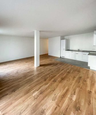 Geräumige und gut geschnittene 3-Zimmer-Wohnung mit zwei Bädern und großer Terrasse