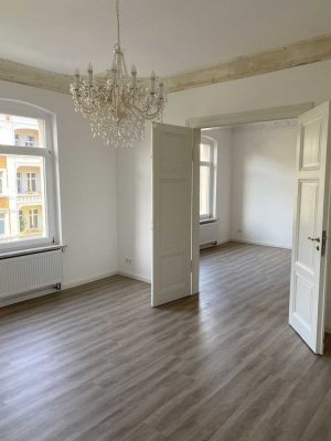 4 - Zimmer Altbauwohnung mit EBK