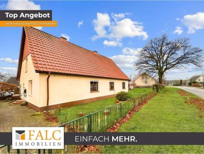 ***Einfamilienhaus mit Charme und vielseitigem Nebengelass***