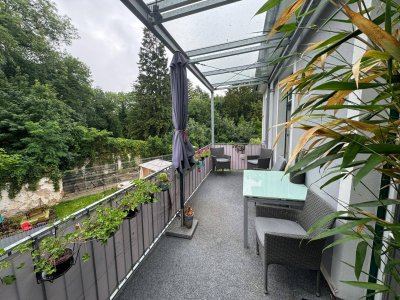 Wohnen am Gutshof: Großzügige 4 Zimmer-Wohnung mit direktem Gartenzugang