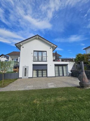 Gehobene Untergeschoss-Wohnung in idyllischer Lage in Odenthal