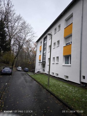 ab 01.01.25 oder früher: helle, gut geschnittene 4ZKB Wohnung mit Balkon und Kellerraum (Whg 66)