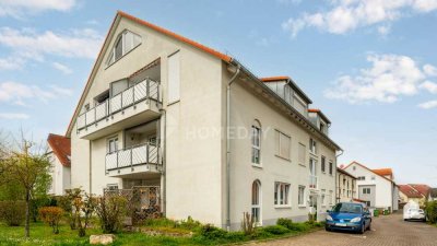 Sofort bezugsfrei ! Sonnige Maisonette- Wohnung mit Loggia, 2 Bädern und optional 2 TG- Stellplätzen