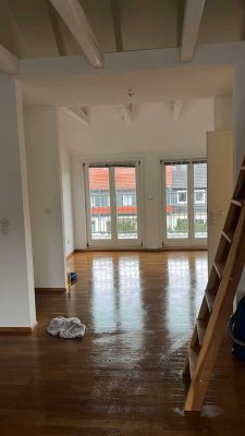 Maisonette-Wohnung mit Einbauküche, Balkon und 2 Bädern in Bremen Neustadt