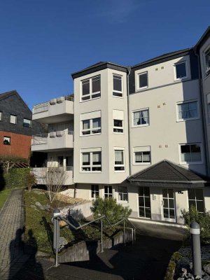 Stilvolle 3-Raum-Dachgeschosswohnung mit Balkon in Leverkusen