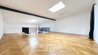 Luxuriöse 3 Raum-Wohnung im Loft-Charakter mit Designer-Einbauküche und PKW-Stellplatz