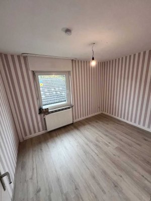 Geschmackvolle, gepflegte 2-Zimmer-Wohnung mit Balkon in Düsseldorf