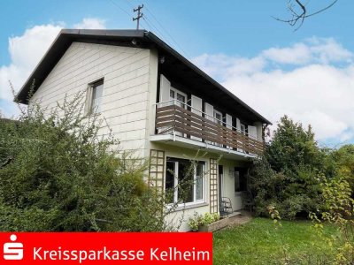 Renovierungsbedürftiges Einfamilienhaus mit Garage in Mainburg auf Erbbaugrundstück