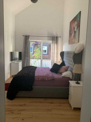 1 - 2 Zimmer mit eigenem Bad in chicer Penthouse Wohnung unterzuvermieten