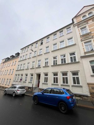 3 Raum Erdgeschoß Wohnung mit tollem Bad in zentraler und doch ruhiger Lage