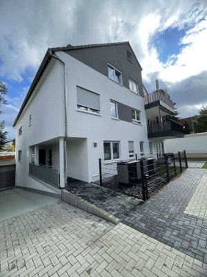 Barrierefreie Wohnung  im EG mit kleinem Garten SENIORENGEEIGNET in traumhafter Lage