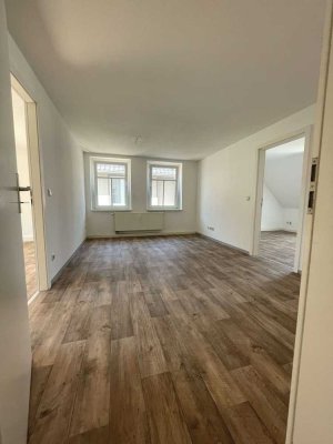 Renovierte 3- Raum Wohnung im Zentrum von Neugersdorf