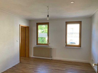 Modernisierte 3-Raum-Hochparterre-Wohnung in Pfullingen