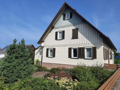 *** Gepflegtes Einfamilienhaus mit Garten ***