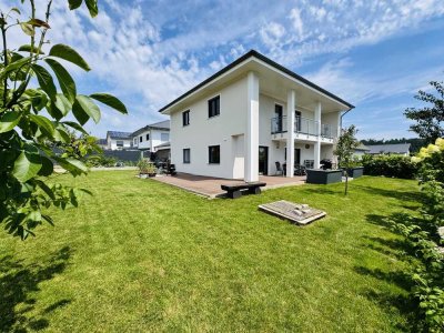 Neuwertiges, tolles Einfamilienhaus von "allkauf"  mit tollem Garten in ruhiger Lage in Baar!