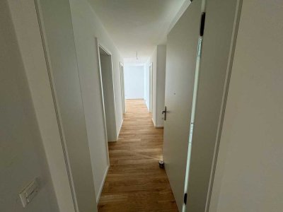 3 Zimmer mit Balkon nahe Prenzlauer Berg