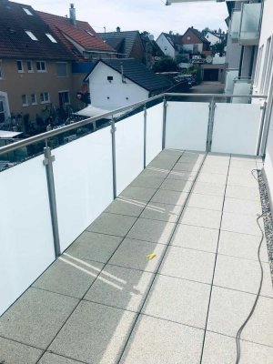 Vier-Zimmer-Wohnung mit Balkon in Markgröningen - WG geeignet
