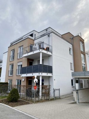 Neuwertige 2 Zimmer Wohnung mit Balkon in direkter Mangfall-Nähe