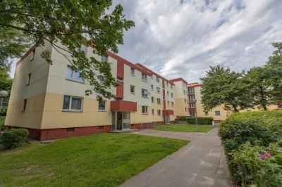 großzügig geschnittene 3-Zimmer Erdgeschosswohnung mir Balkon