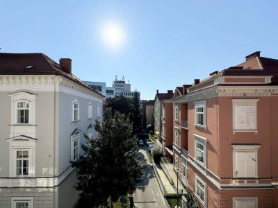 Exklusive Altbauwohnung mit unverbaubarem Blick und erstklassiger Lage gegenüber der Alten TU