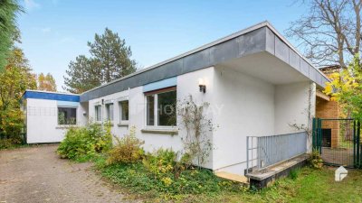 Erbpacht und bezugsfrei! Sanierungsbedürftiger Bungalow auf 1450 m² großem Erbpachtgrundstück!