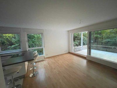 Ruhige, sanierte 2-Zi.-EG-Wohnung mit Einbauküche in Langen (Steinberg)