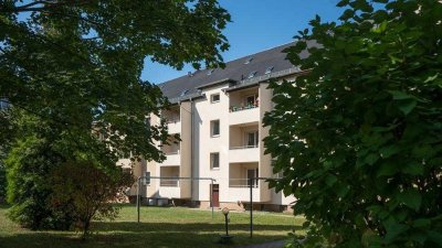 große ruhige hofseitige 3 Raum Wohnung