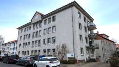 Kapitalanlage mit Potential - 4 Zimmer-Wohnung mit Fahrstuhl in Geismar