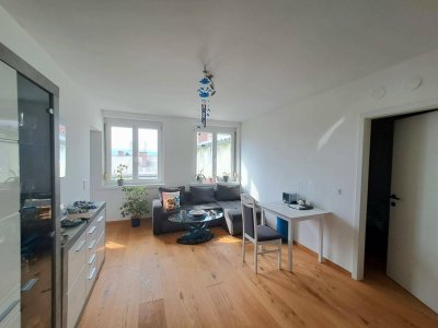 Top renovierte 2 Zimmer mit herrlichem Blick - derzeit bis 5/2027 vermietet