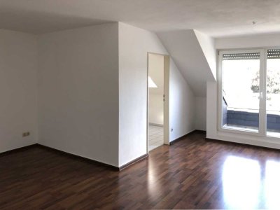 +++ TRAUMHAFTE WOHNUNG für SINGLE oder PÄRCHEN+++ Balkon, Stellplatz und Ausbaureserve+++