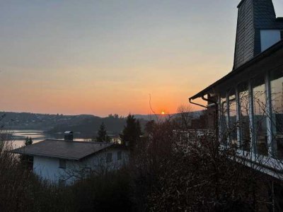 Traumhaftes Einfamilienhaus oder Ferienimmobilie am See mit Wellnessbereich und Seeblick