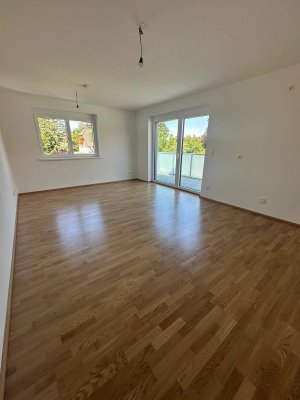 Hochwertiger Neubau - 3 Zimmerwohnung mit Balkon direkt vom Baumeister - BEZUGSFERTIG - ab sofort - Lift - schlüsselfertig - provisionsfrei - barrierefrei