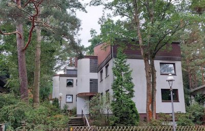 Wohnen in der Gartenstadt Berlin-Frohnau  I  
1-Zimmer-Dachgeschoss-Apartment mit großer Terrasse