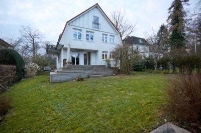 5,5 Zimmer Erdgeschosswohnung mit Garten in Blankenese